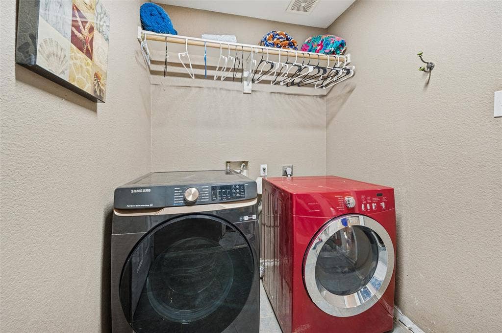 3117 Johnson Street, Grand Prairie, TX 75050 3117 Johnson Street, Grand Prairie, TX 75050