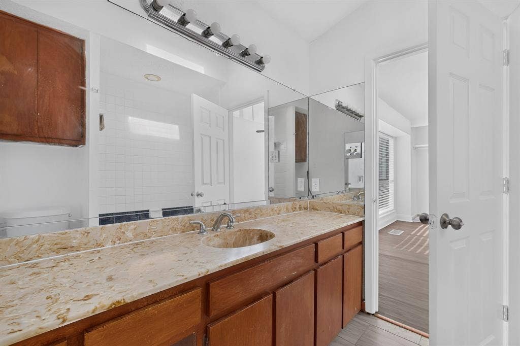 5710 Leona Avenue, #9, Dallas, TX 75231 5710 Leona Avenue, #9, Dallas, TX 75231