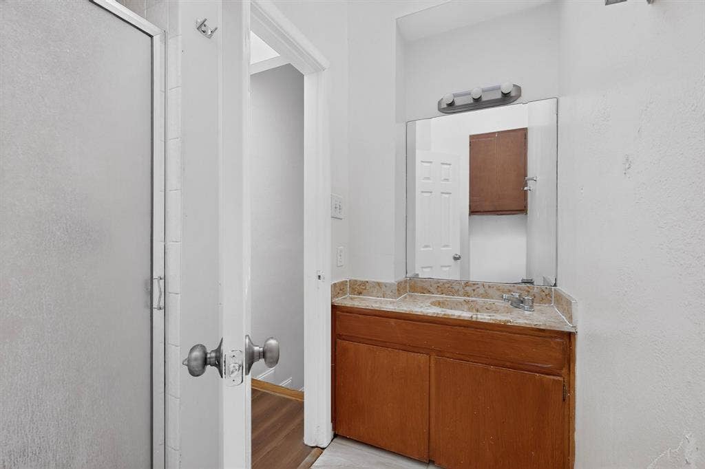5710 Leona Avenue, #9, Dallas, TX 75231 5710 Leona Avenue, #9, Dallas, TX 75231