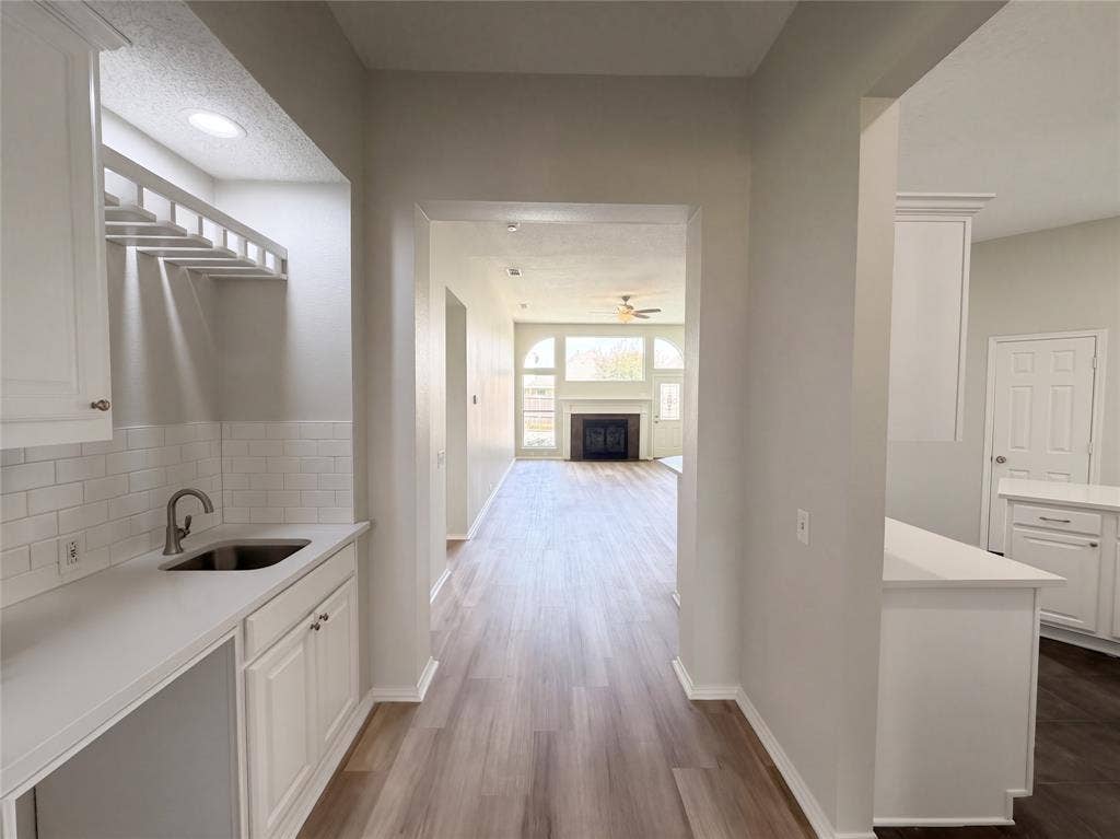401 Pin Oak Trail, Keller, TX 76248 401 Pin Oak Trail, Keller, TX 76248