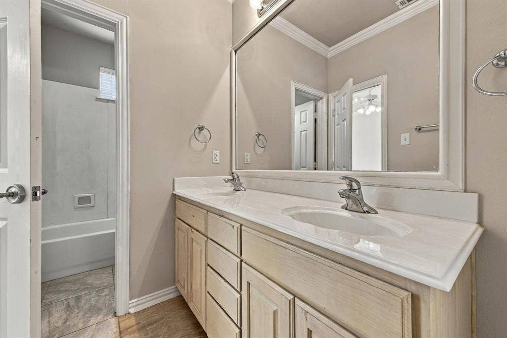 2529 Champagne Drive, Irving, TX 75038 2529 Champagne Drive, Irving, TX 75038