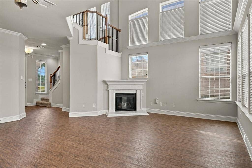 2529 Champagne Drive, Irving, TX 75038 2529 Champagne Drive, Irving, TX 75038