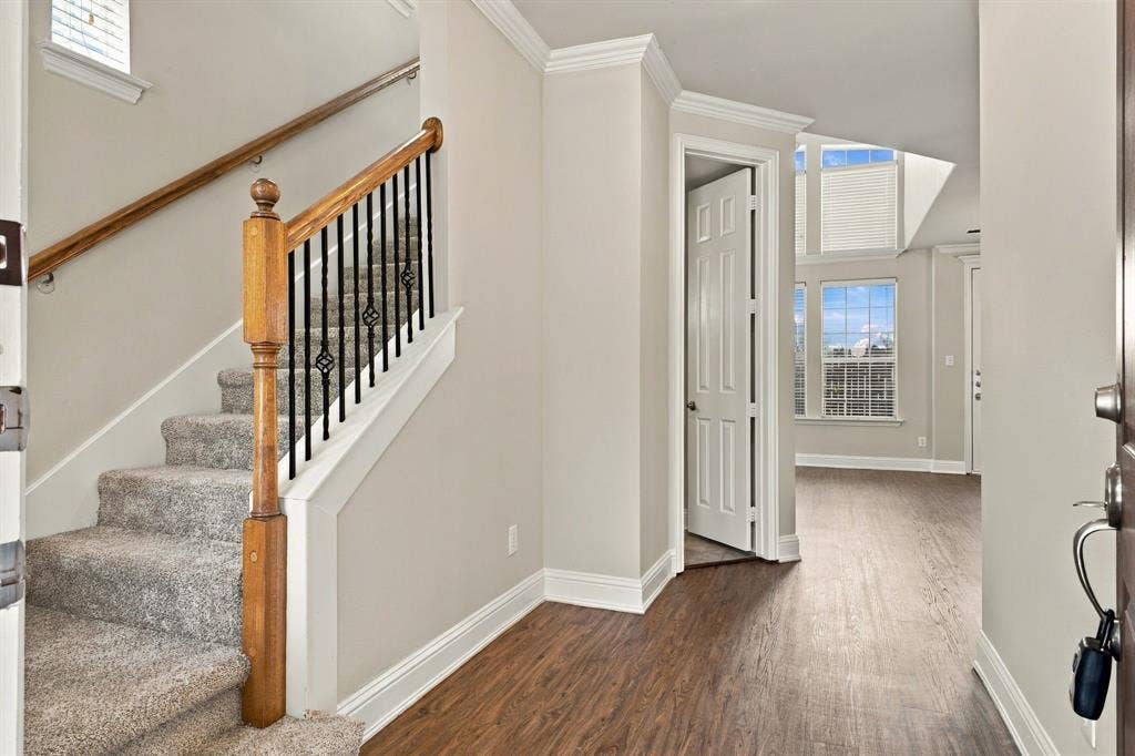 2529 Champagne Drive, Irving, TX 75038 2529 Champagne Drive, Irving, TX 75038