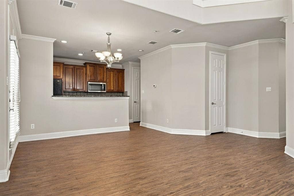 2529 Champagne Drive, Irving, TX 75038 Living/Dining/Kitchen