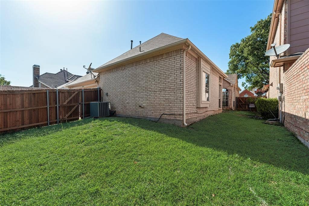 2716 Carnation Drive, Richardson, TX 75082 2716 Carnation Drive, Richardson, TX 75082
