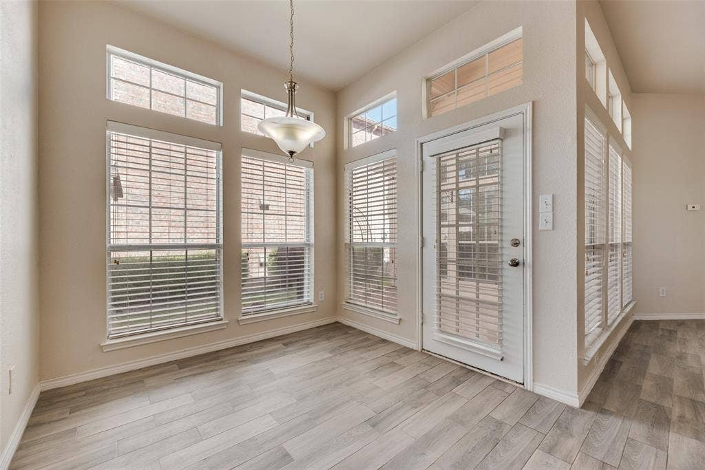 2716 Carnation Drive, Richardson, TX 75082 2716 Carnation Drive, Richardson, TX 75082