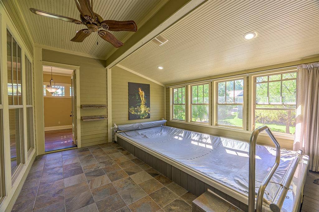 1034 Saint Thomas Court, Rockwall, TX 75087