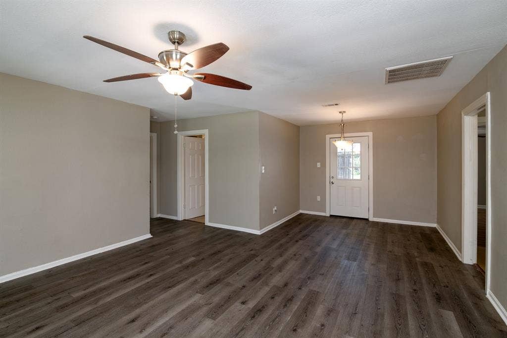 207 Hackberry Street, Terrell, TX 75160 207 Hackberry Street, Terrell, TX 75160