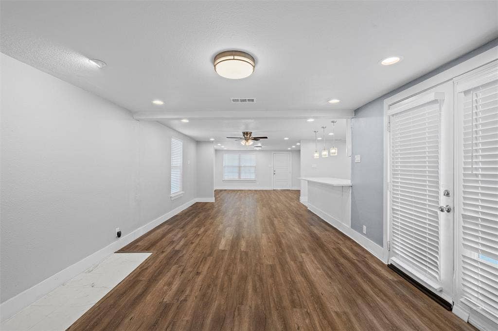 3514 Larry Street, Rowlett, TX 75088 3514 Larry Street, Rowlett, TX 75088
