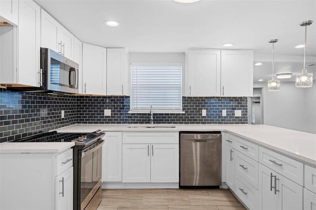3514 Larry Street, Rowlett, TX 75088 3514 Larry Street, Rowlett, TX 75088