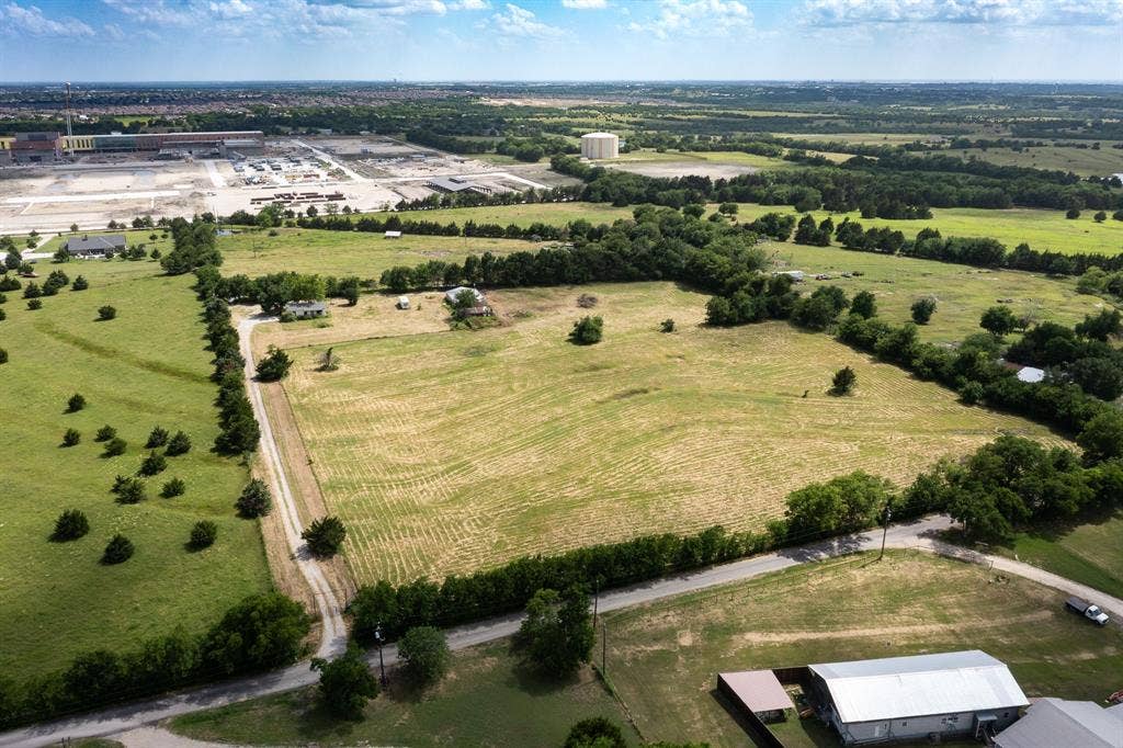 375 Prairie View Road, Fate, TX 75189 375 Prairie View Road, Fate, TX 75189