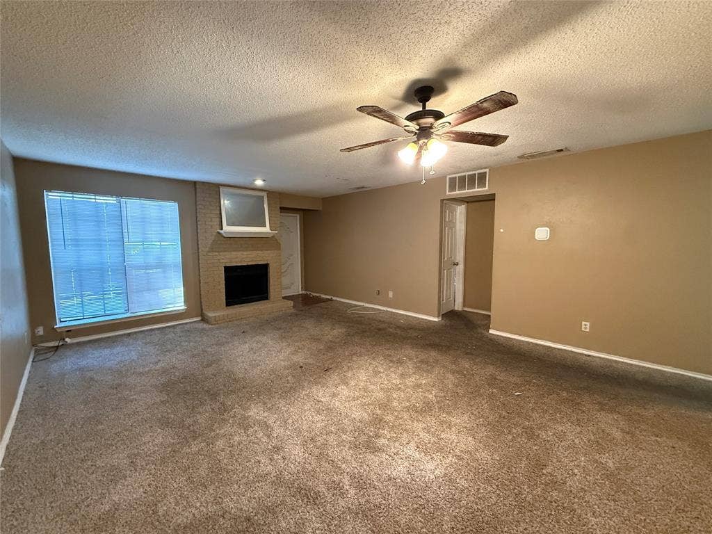 8837 Saint Thomas Circle, Dallas, TX 75228 8837 Saint Thomas Circle, Dallas, TX 75228