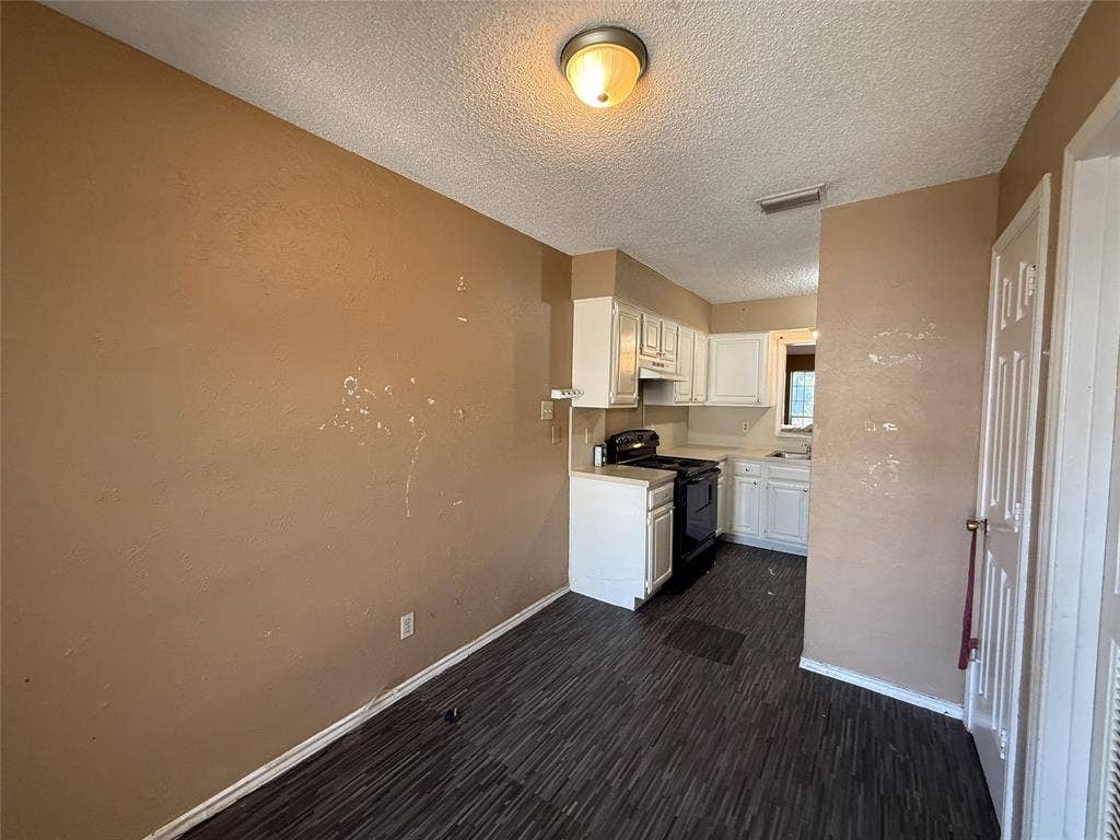8837 Saint Thomas Circle, Dallas, TX 75228 8837 Saint Thomas Circle, Dallas, TX 75228