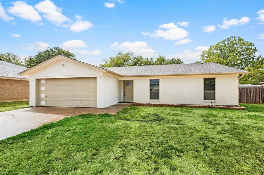 Property photo for 505 Emerson Drive, Euless, TX