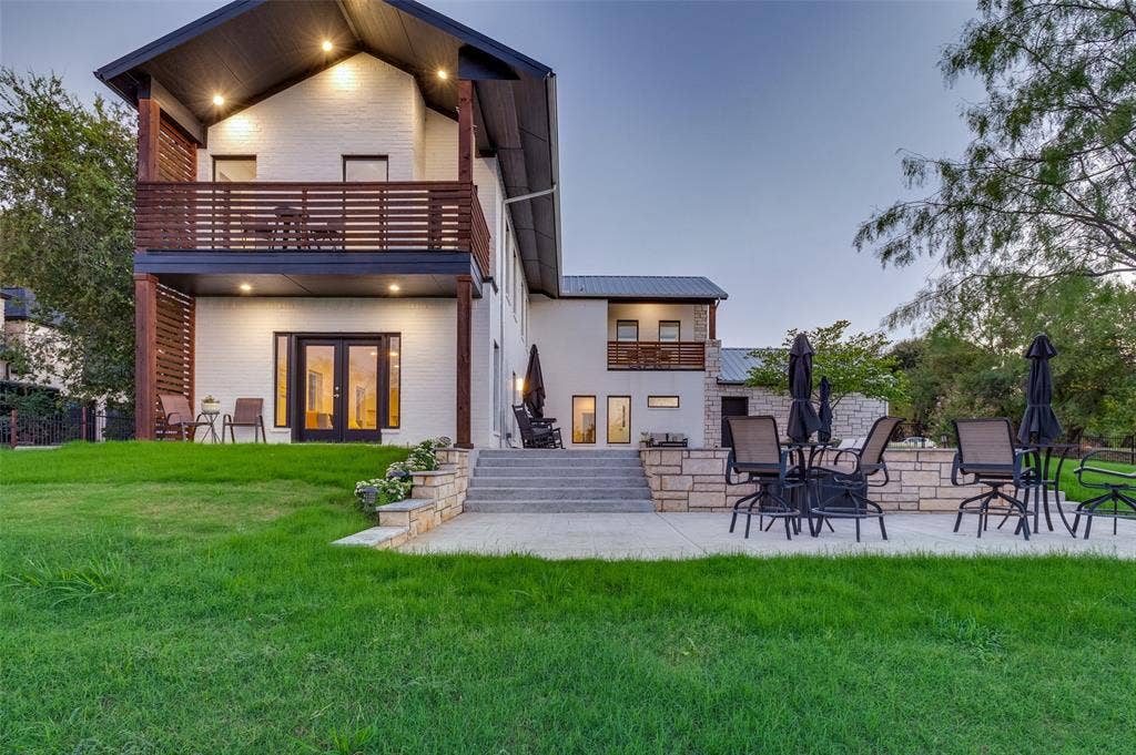 1115 Moonlight Bay Drive, Grand Prairie, TX 75104