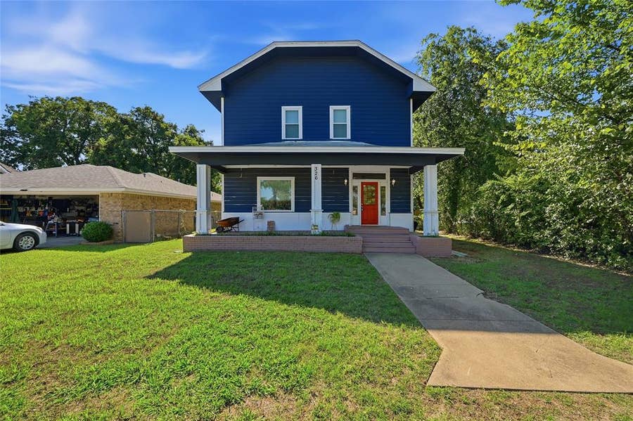 Property photo for 326 W Sears Street, #102, Denison, TX