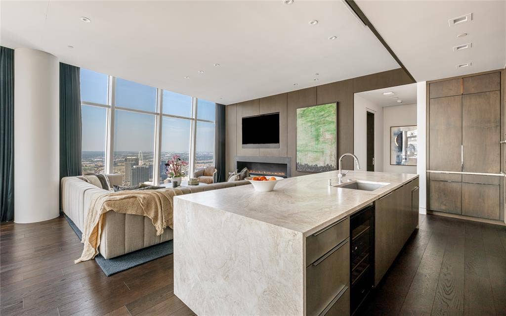 1918 Olive Street, #3403, Dallas, TX 75201