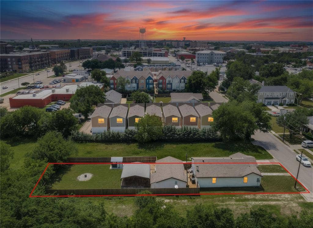 506 N Chestnut Street, McKinney, TX 75069 Two Independent Living Spaces on One Property
