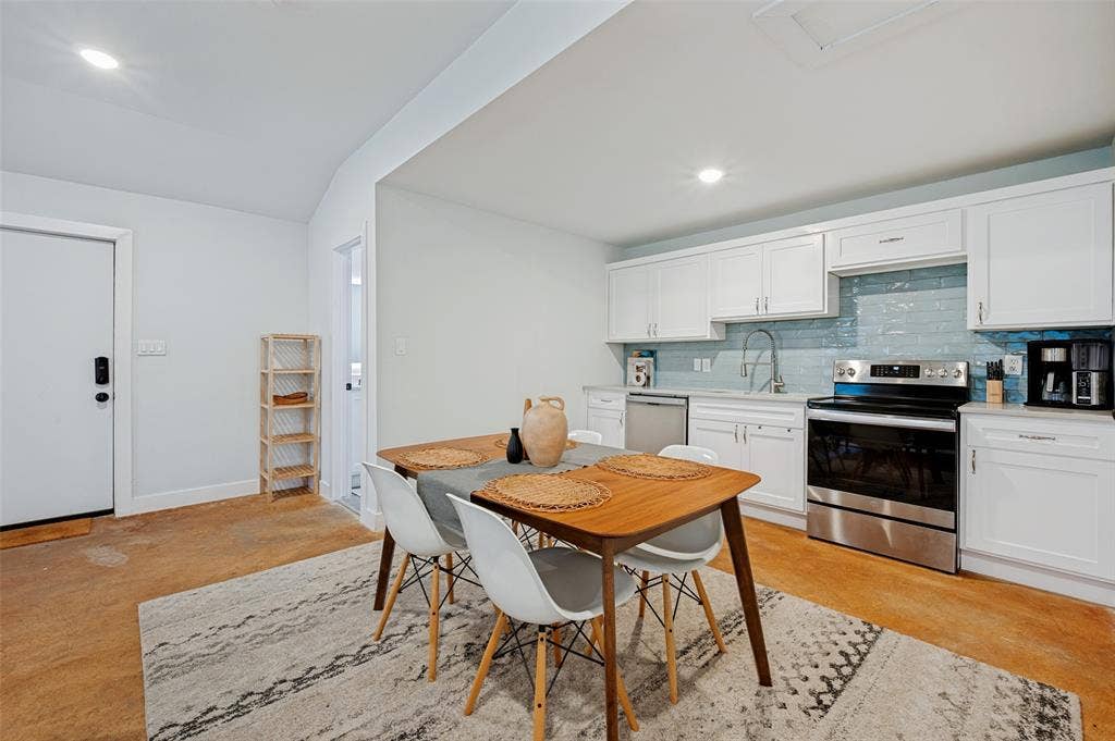 506 N Chestnut Street, McKinney, TX 75069 Detached Second Residence | Dining Area Opens to Full Kitchen