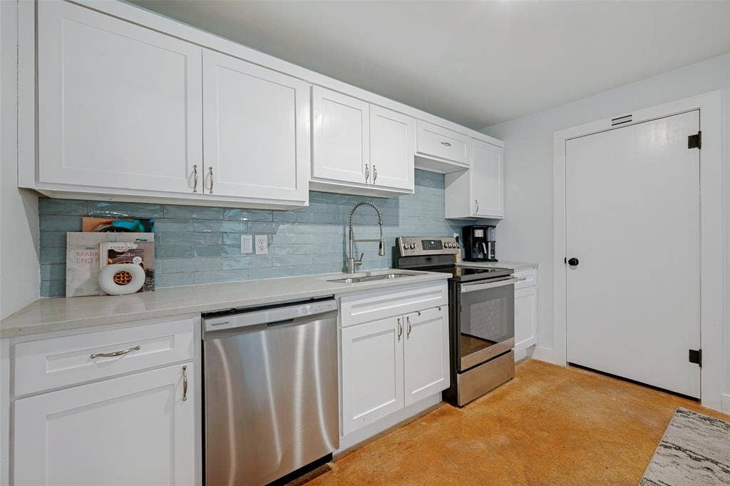 506 N Chestnut Street, McKinney, TX 75069 Detached Second Residence | Full Kitchen