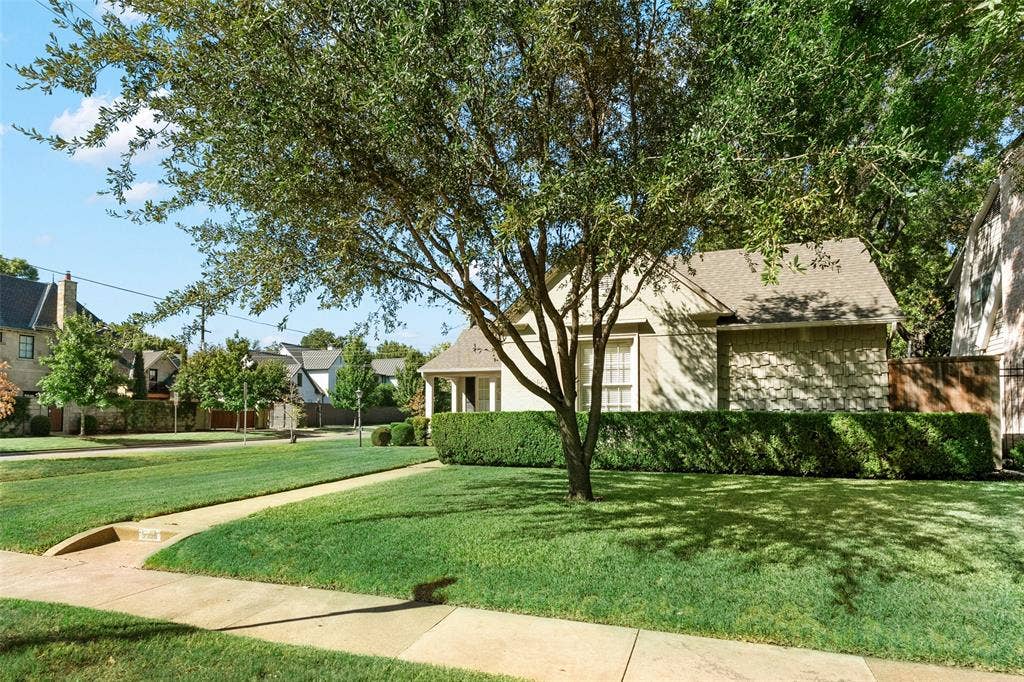 4236 Amherst Avenue, University Park, TX 75225 4236 Amherst Avenue, University Park, TX 75225