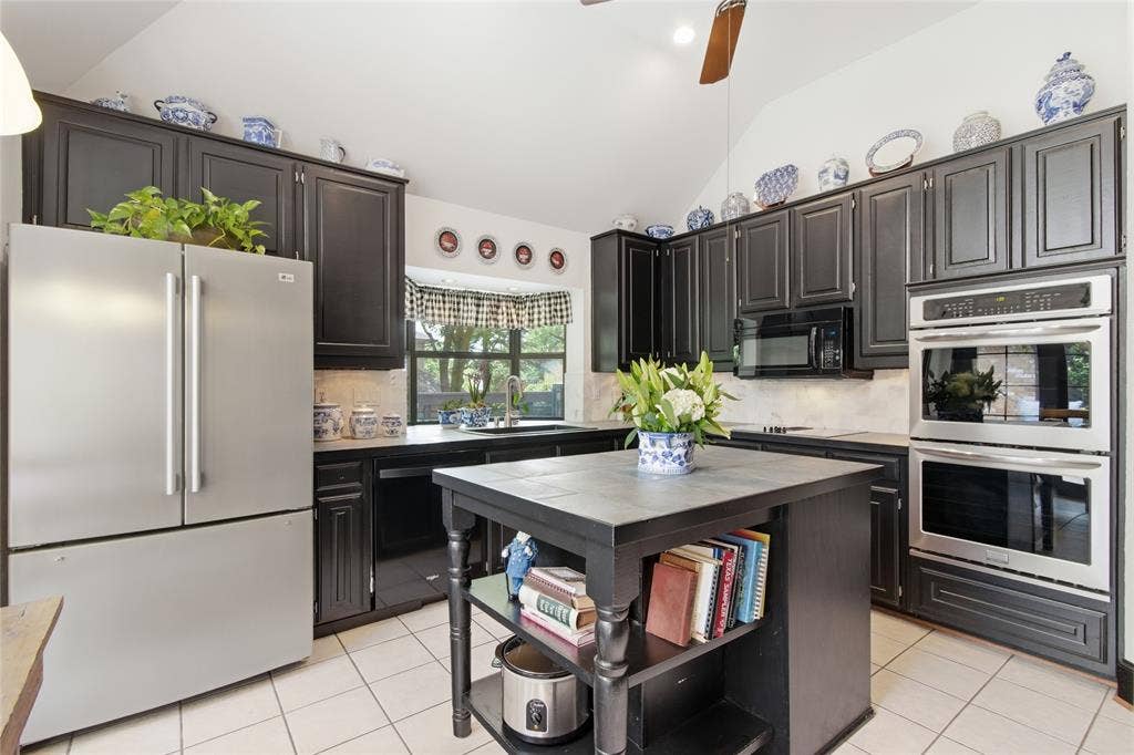 Double ovens and built-in microwave.