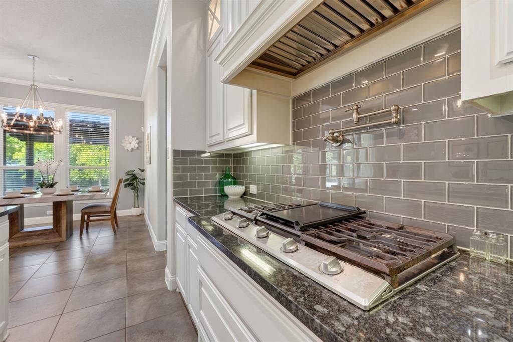 6451 Still Waters Court, Midlothian, TX 76065 6451 Still Waters Court, Midlothian, TX 76065