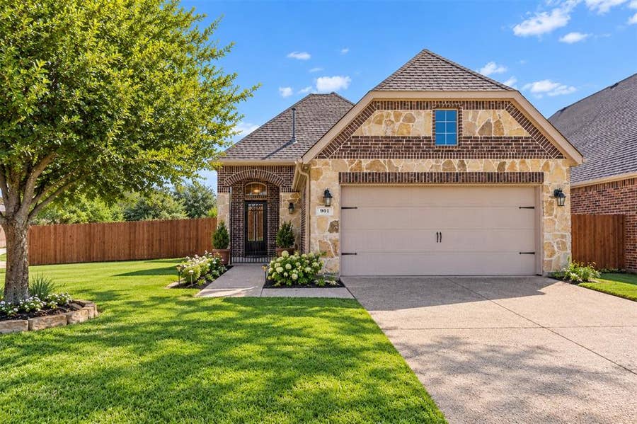 Property photo for 901 Memory Lane, McKinney, TX