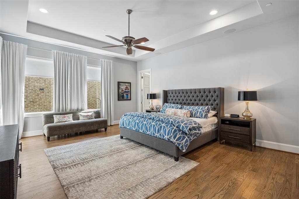 4509 Normandy - Tom Hughes Team - Primary Bedroom