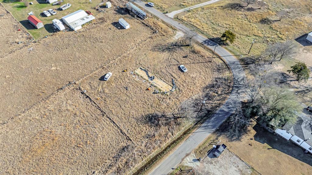 1364 Signal Road, Quinlan, TX 75474 1364 Signal Road, Quinlan, TX 75474