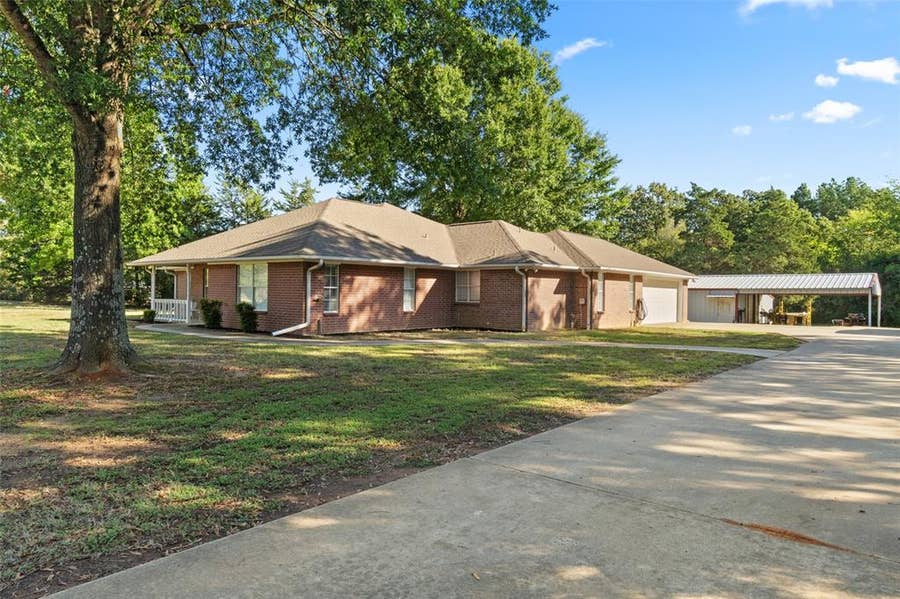Property photo for 257 SE County Road 4280, Mount Vernon, TX