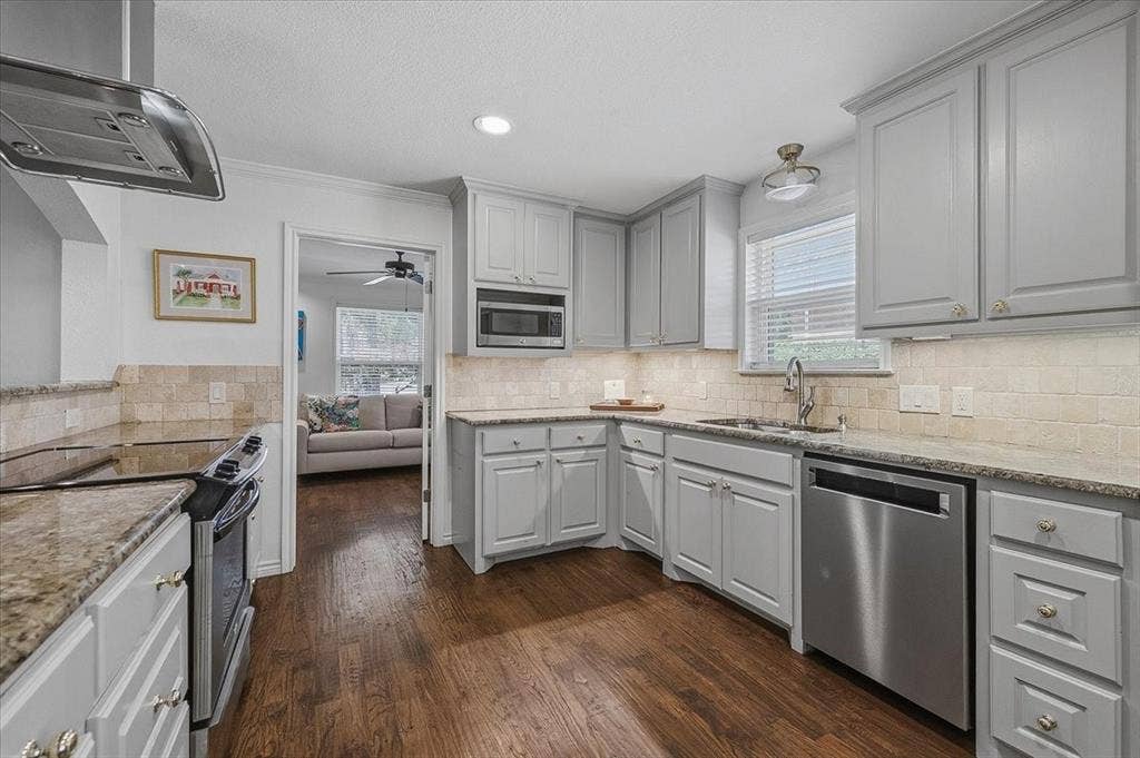 4617 Cloudview Road, Fort Worth, TX 76109