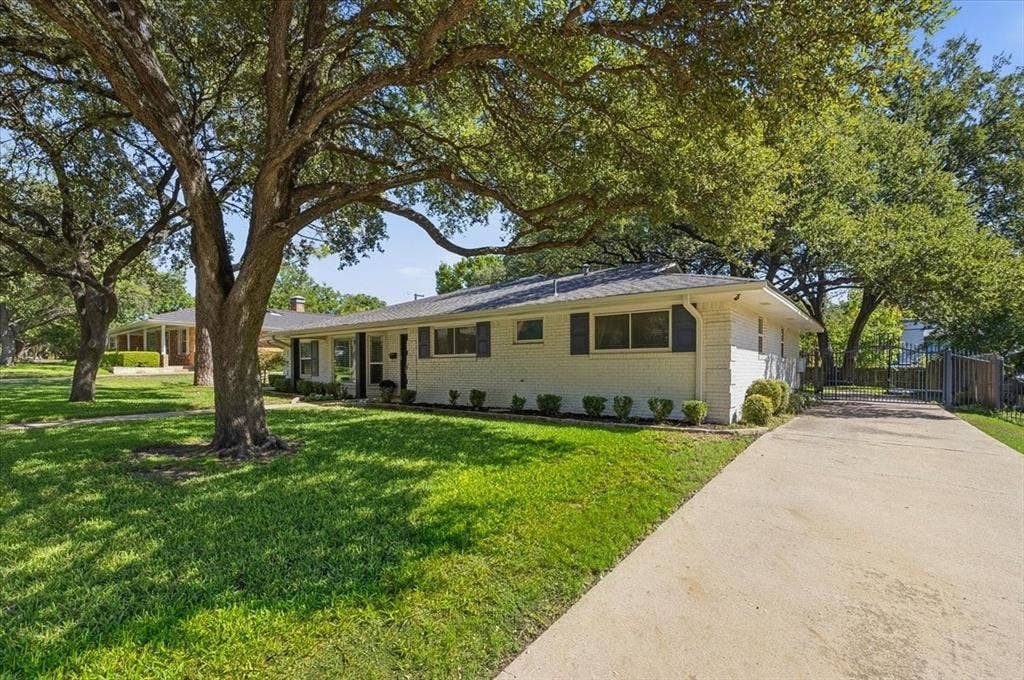 4617 Cloudview Road, Fort Worth, TX 76109
