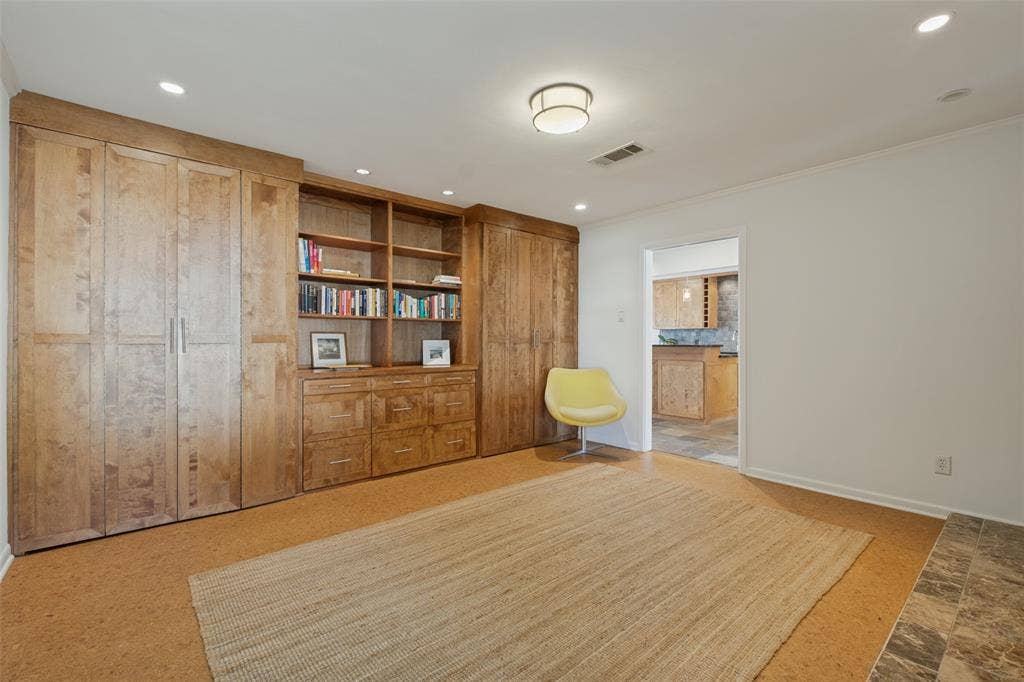 6640 Yosemite Lane, Dallas, TX 75214
