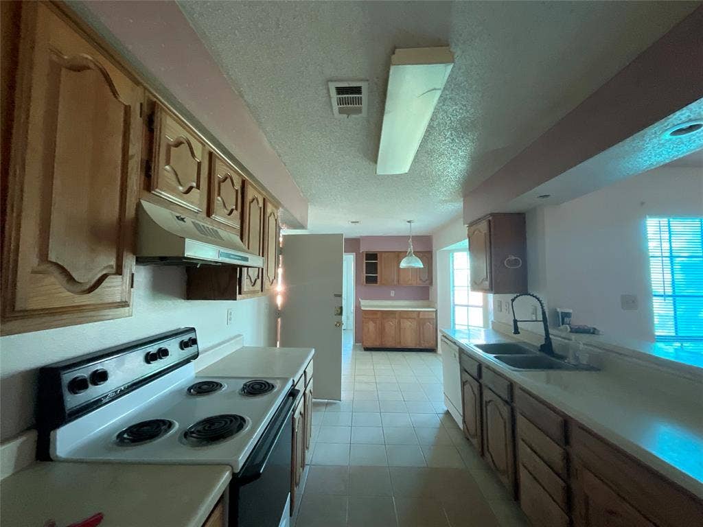 7017 Christina Lane, Garland, TX 75043 7017 Christina Lane, Garland, TX 75043