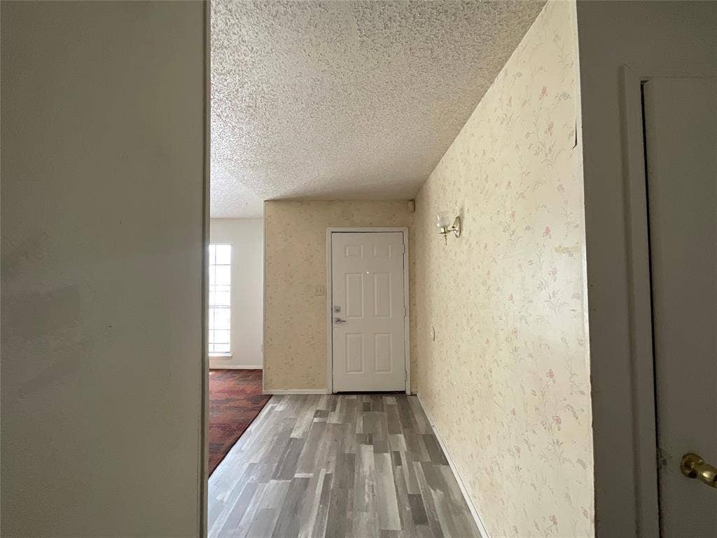 7017 Christina Lane, Garland, TX 75043 7017 Christina Lane, Garland, TX 75043