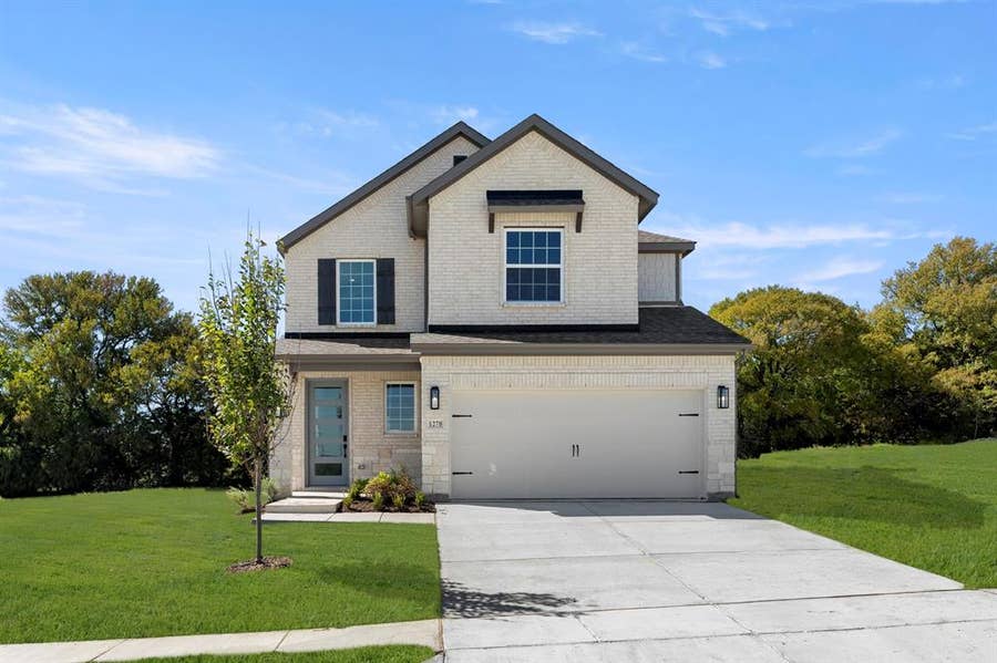 Property photo for 1270 Lacewood Lane, Van Alstyne, TX