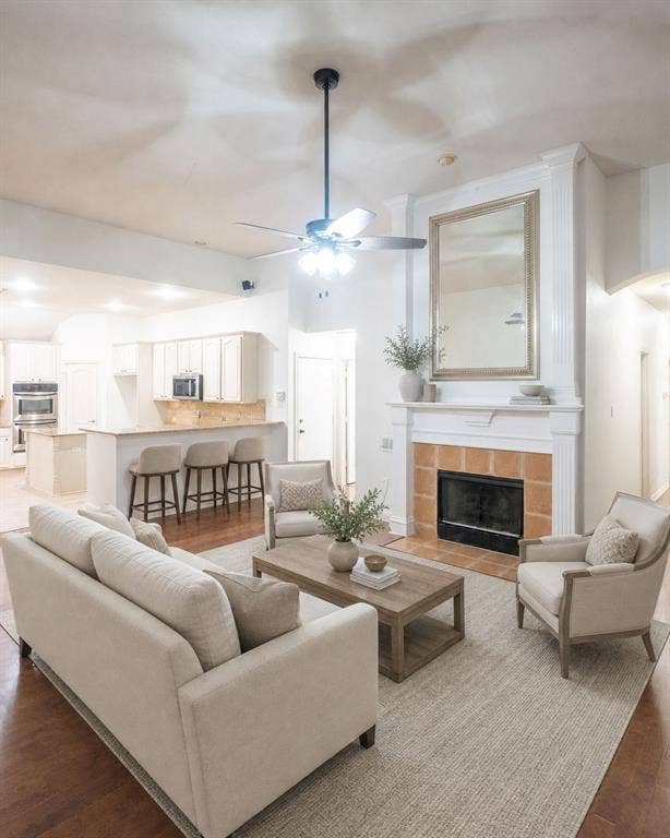742 Yellowstone Drive, Allen, TX 75002 742 Yellowstone Drive, Allen, TX 75002
