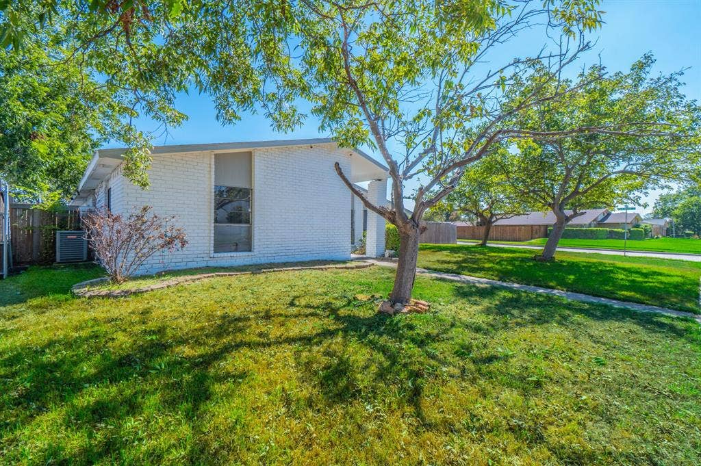 4312 Woodbluff Drive, Mesquite, TX 75150 4312 Woodbluff Drive, Mesquite, TX 75150