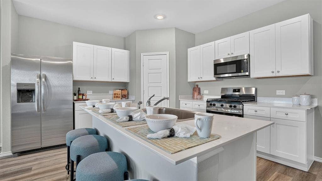 700 SMART STRIKE Trail, Granbury, TX 76049