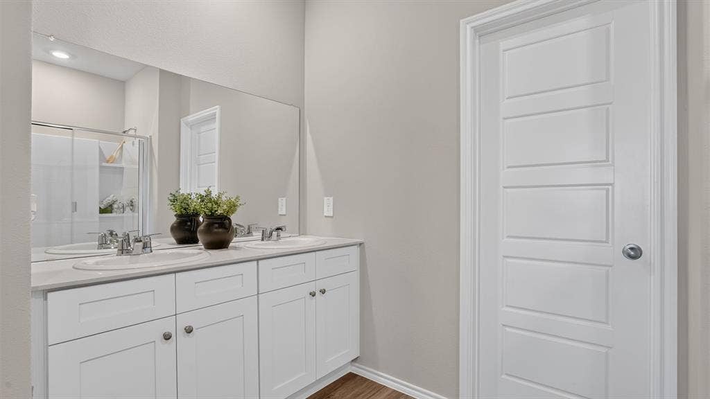 700 SMART STRIKE Trail, Granbury, TX 76049