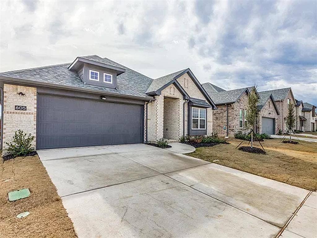 605 Parrino Parkway, Princeton, TX 75407