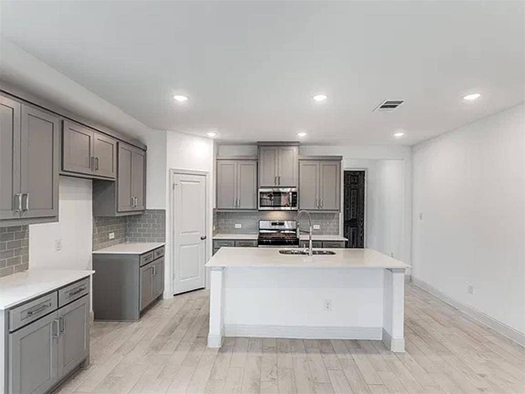 605 Parrino Parkway, Princeton, TX 75407