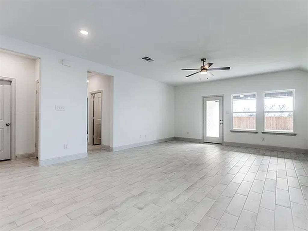 605 Parrino Parkway, Princeton, TX 75407