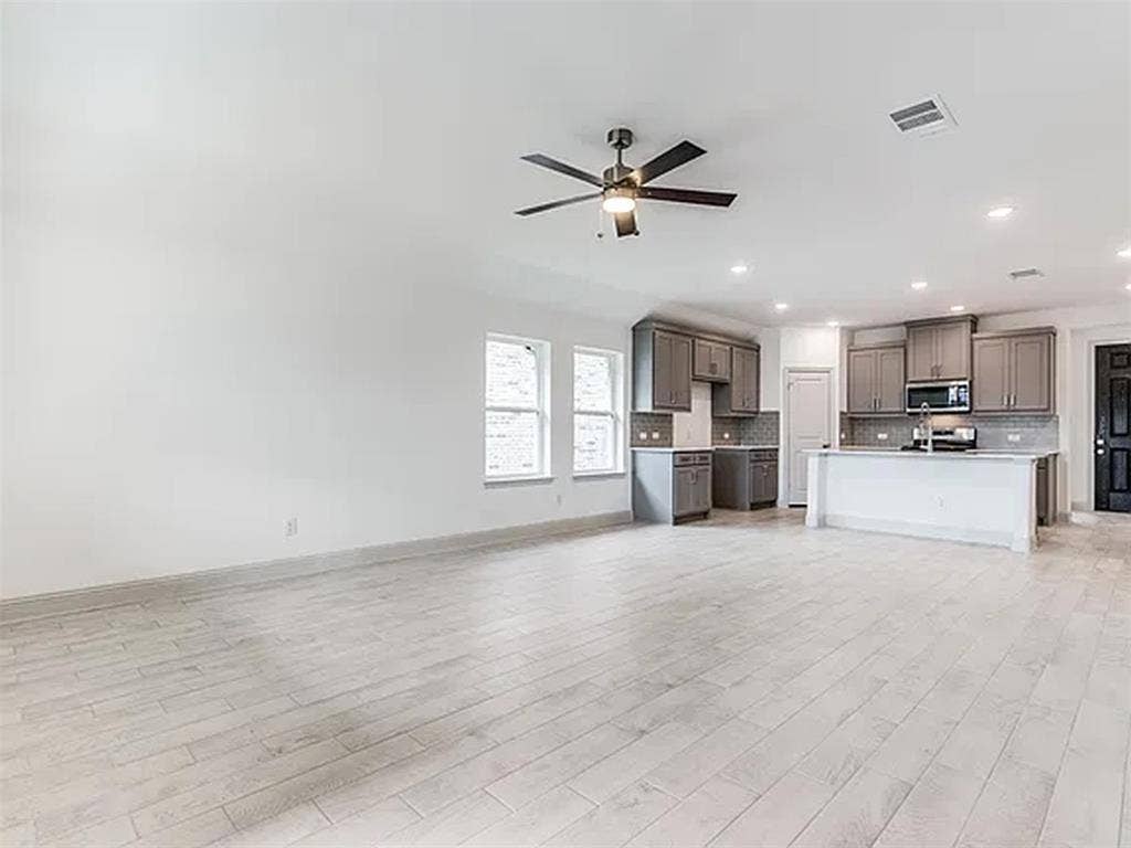 605 Parrino Parkway, Princeton, TX 75407