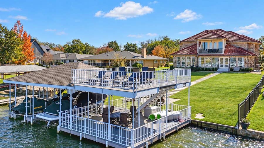 Property photo for 600 Kiowa Drive E, Lake Kiowa, TX