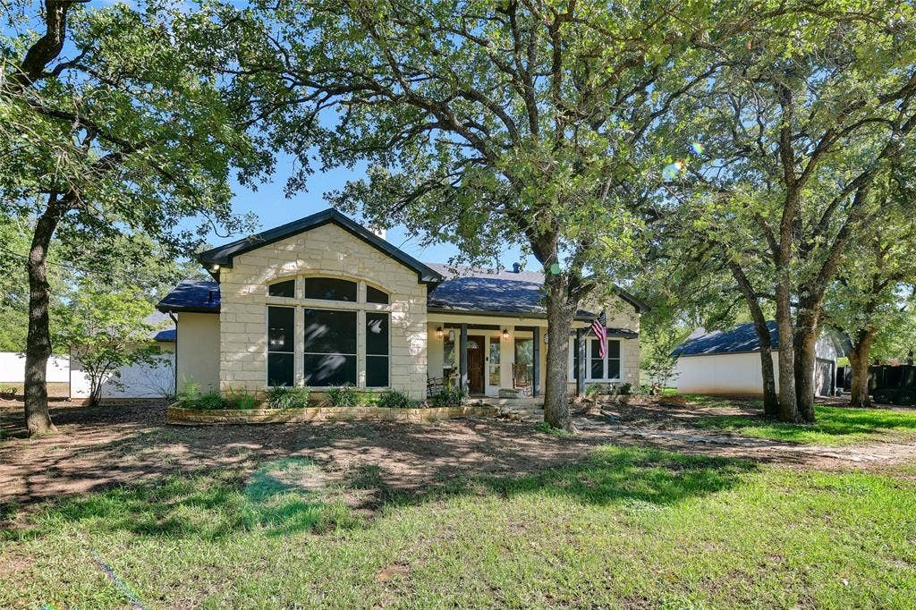 2020 Houston Road, Burleson, TX 76028 2020 Houston Road, Burleson, TX 76028