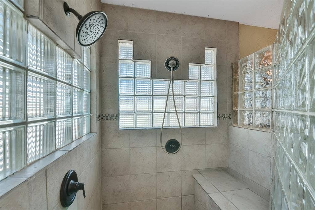 2020 Houston Road, Burleson, TX 76028 2020 Houston Road, Burleson, TX 76028