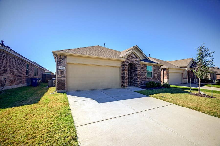 Property photo for 1203 Mahogany Lane, Princeton, TX
