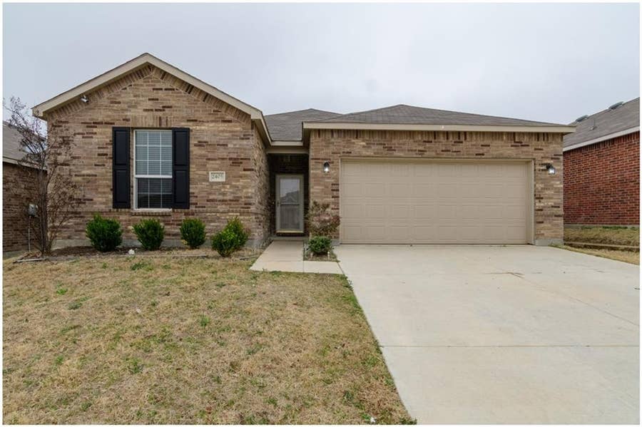 Property photo for 2405 Gelbray Place, Fort Worth, TX